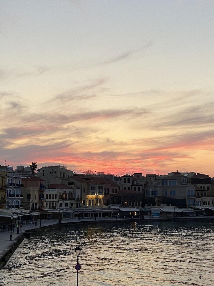 Divino Suites Chania Hriszí Aktí Haniá Kültér fotó